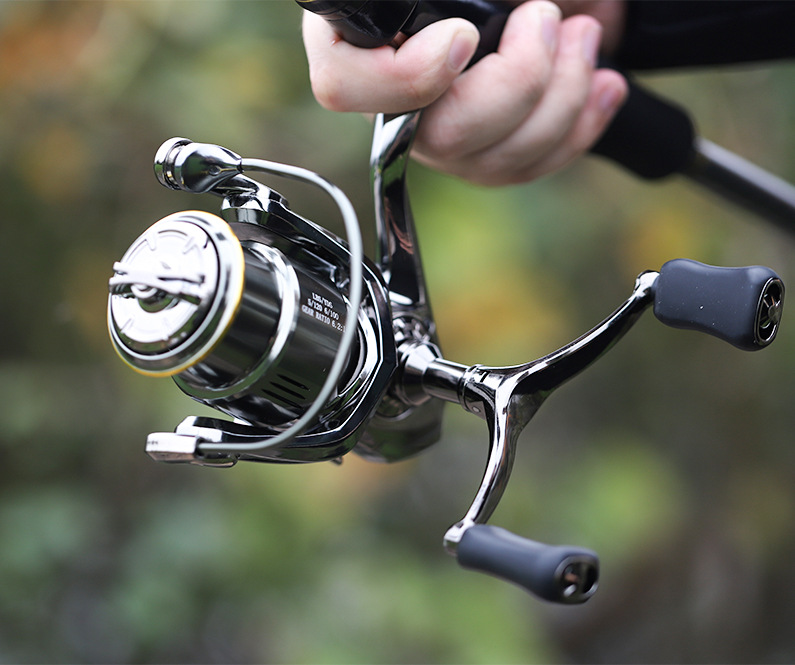 Máy Câu Kim Loại 2 Tay Quay HES T01 - Ảnh 2